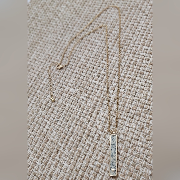 Reversible Long pendant necklace 24 inch with adjustable extender NWOT - Picture 8 of 10